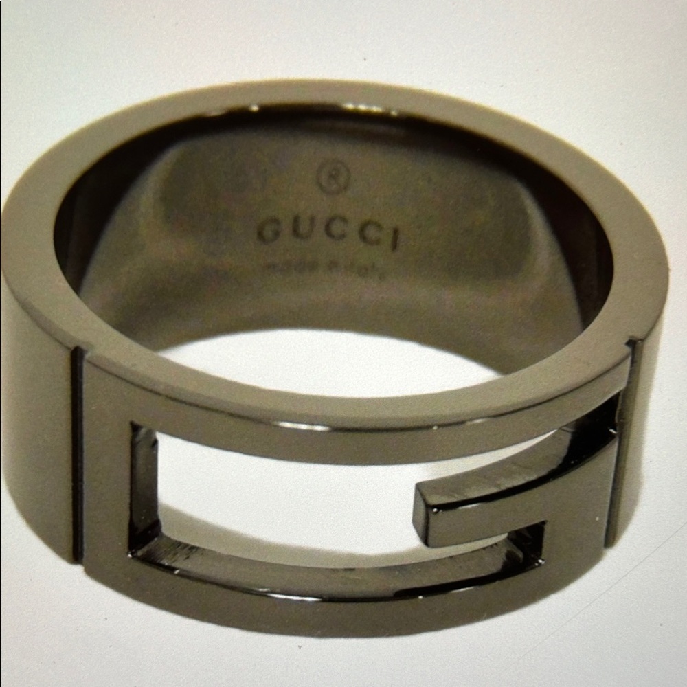 Gucci Black Ring for Men  size